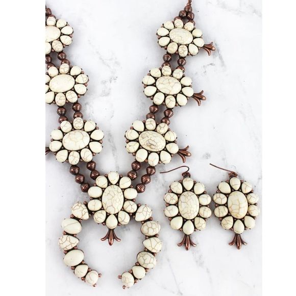 NWT SQUASH BLOSSOM NECKLACE EARRING SET - Picture 2 of 3